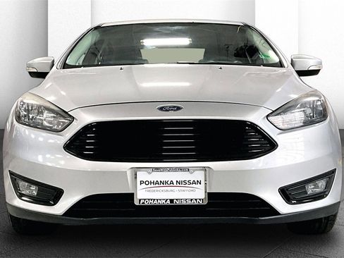 Used 2017 Ford Focus SE image 2