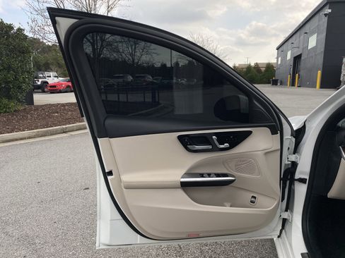 Used 2024 Mercedes-Benz C 300 C 300 image 22