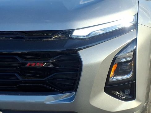 New 2026 Chevrolet Equinox RS w/ Convenience Package III FWD image 7