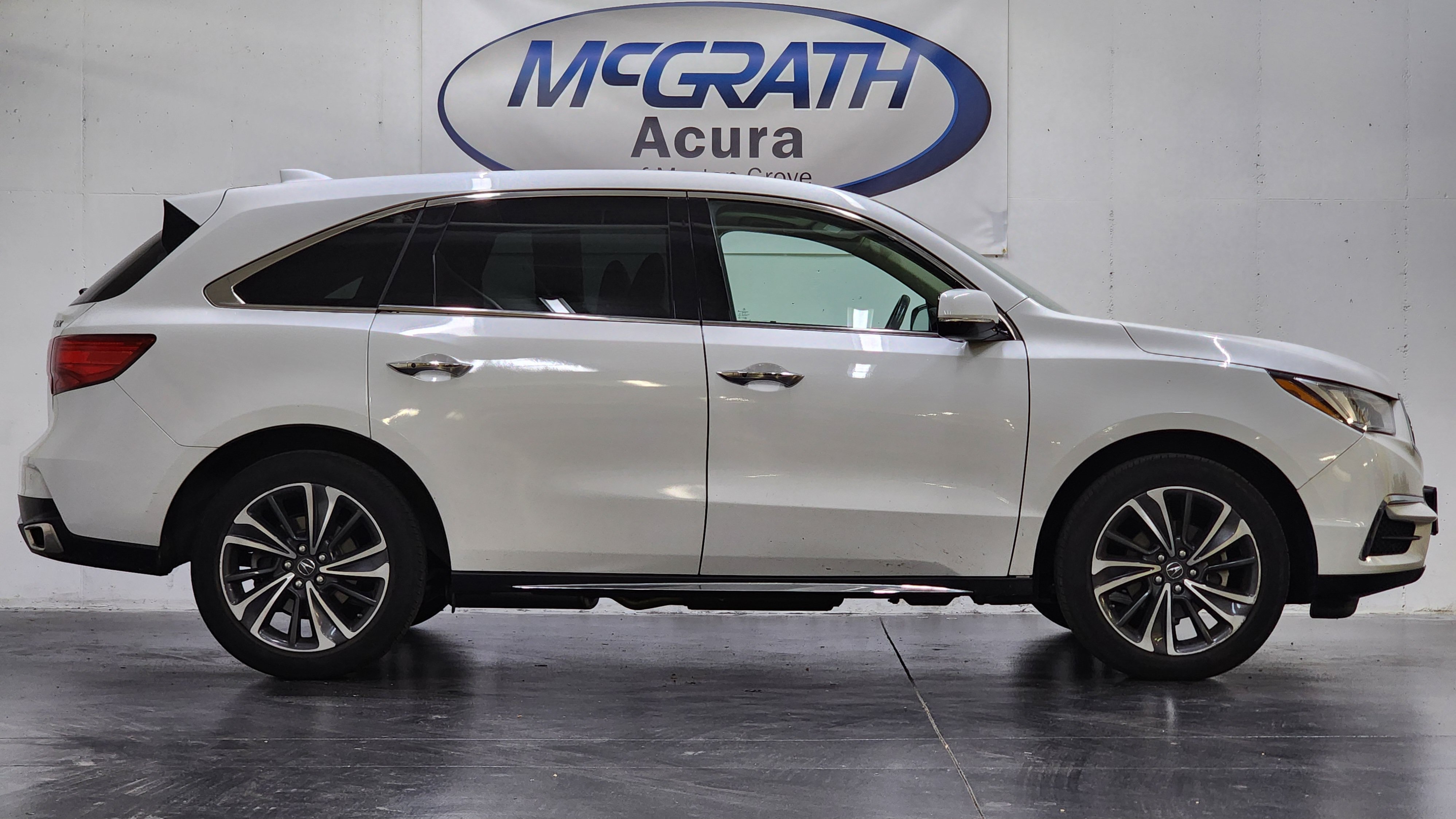 Used 2020 Acura MDX w/ Technology Package AWD/4WD image 5