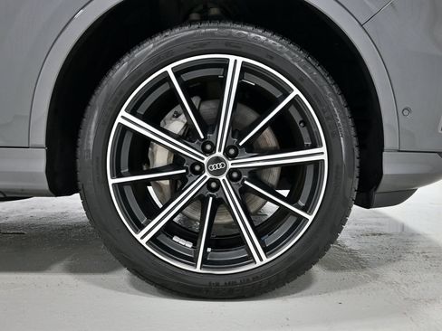 Used 2021 Audi Q7 3.0T Premium Plus AWD/4WD image 41