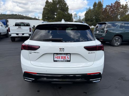 Used 2025 Buick Envision Sport Touring image 7