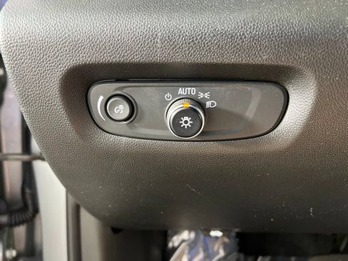 Used 2023 Chevrolet Traverse LT w/ LT Premium Package AWD/4WD image 28