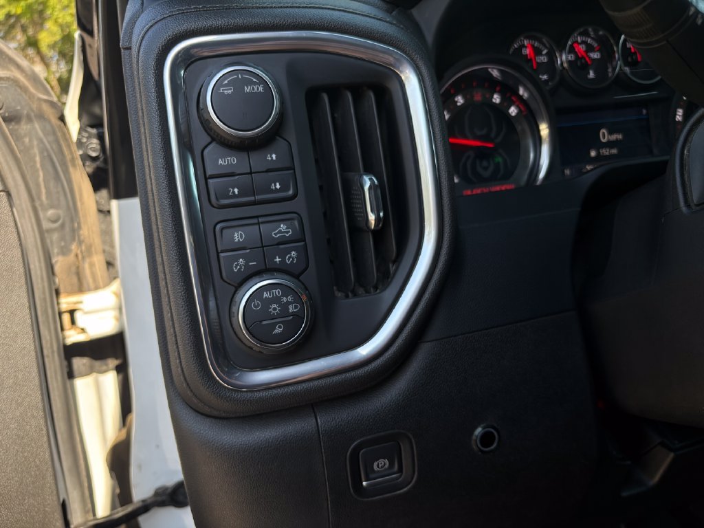 Used 2022 Chevrolet Silverado 1500 RST w/ Safety Package AWD/4WD image 13