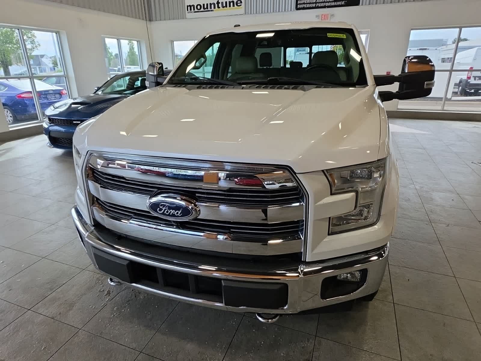 Used 2017 Ford F150 Lariat w/ Equipment Group 502A Luxury AWD/4WD image 2