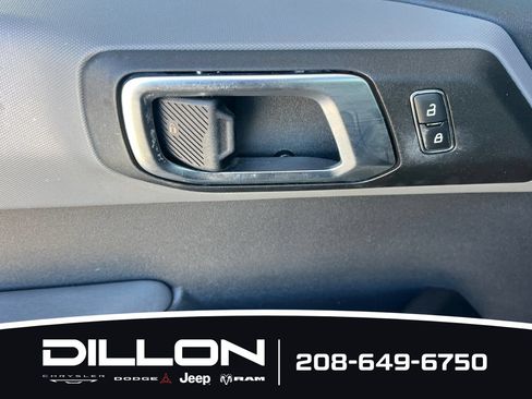 Used 2022 Ford Bronco 4-Door AWD/4WD image 11