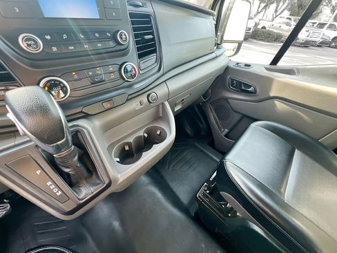 Used 2020 Ford Transit 250 Medium Roof w/ Load Area Protection Package image 25