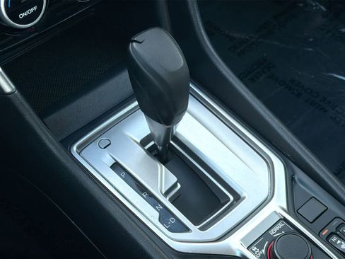 Used 2020 Subaru Forester Premium image 34