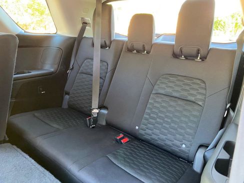 Used 2016 Mercedes-Benz GLE 350 4MATIC image 40