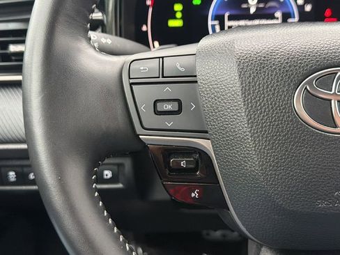 Certified 2025 Toyota Camry SE image 25