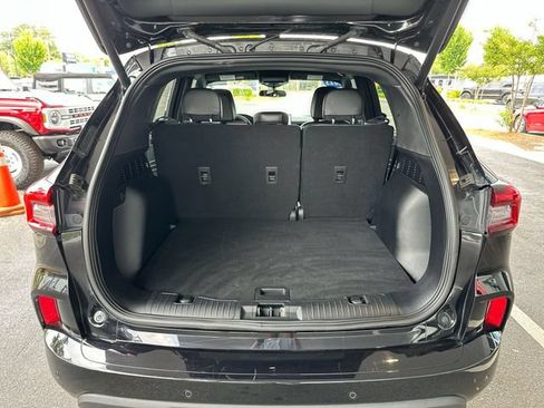 Certified 2023 Ford Escape ST-Line w/ Tech Pack #1 AWD/4WD image 24