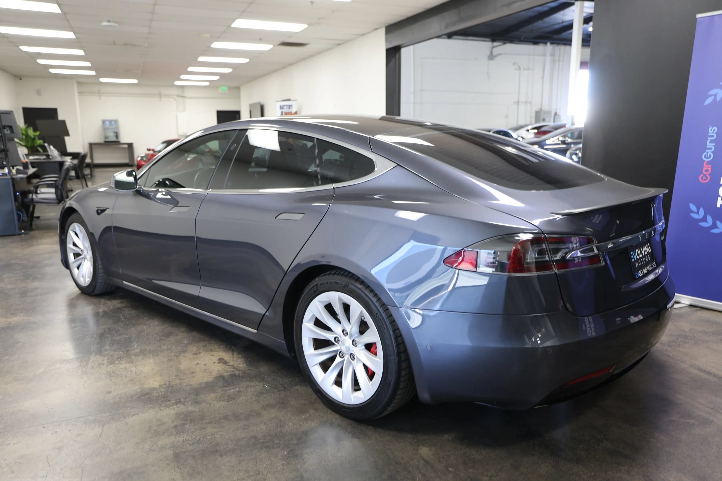 Used 2019 Tesla Model S Performance AWD/4WD image 11