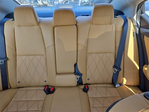 New 2025 Nissan Sentra SV w/ SV Premium Package image 32