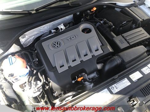 Used 2013 Volkswagen Passat TDI SEL Premium FWD image 25