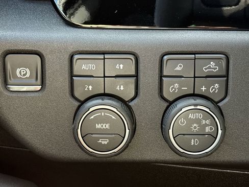 New 2026 Chevrolet Silverado 3500 High Country AWD/4WD image 36