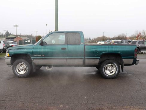 Used 1998 Dodge Ram 1500 Truck 2dr Club Cab 139 WB 4WD image 8