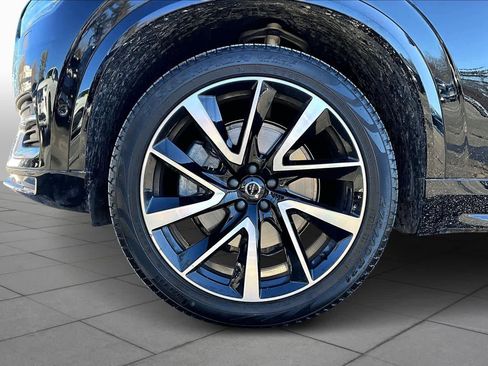 Certified 2023 Volvo XC90 B6 Plus w/ Protection Package image 11