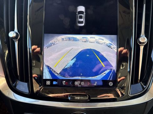 Used 2024 Volvo S60 B5 Core image 18