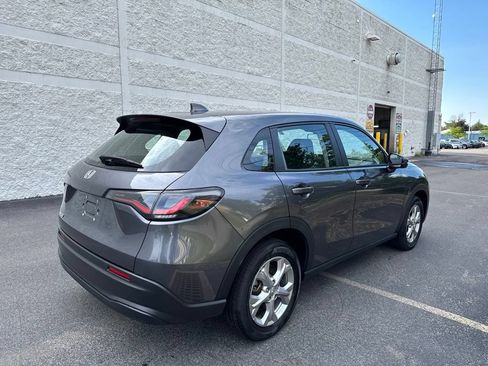 Certified 2024 Honda HR-V LX image 5
