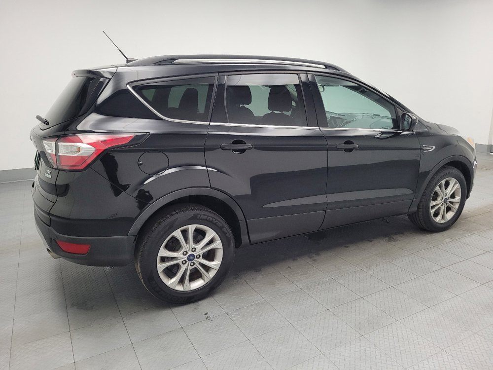 Used 2017 Ford Escape SE w/ Equipment Group 201A FWD image 10