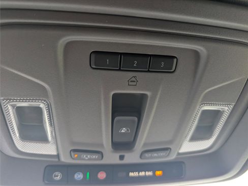 Used 2021 Chevrolet Silverado 1500 LT w/ Convenience Package II AWD/4WD image 29