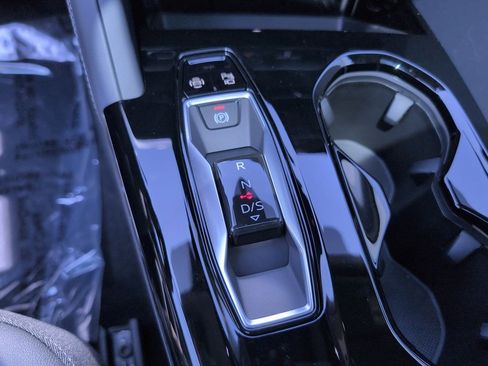 New 2025 Audi Q5 Premium Plus image 16