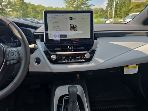 New 2026 Toyota Corolla SE w/ SE Package FWD image 20