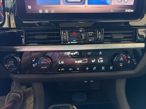 New 2026 Nissan Pathfinder Platinum image 25