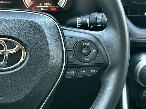 Used 2023 Toyota RAV4 Limited image 23