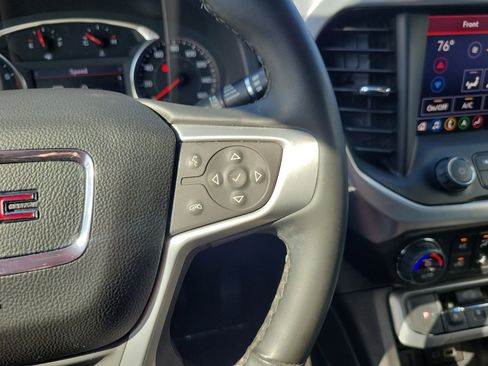 Used 2023 GMC Acadia SLT w/ Preferred Package image 23