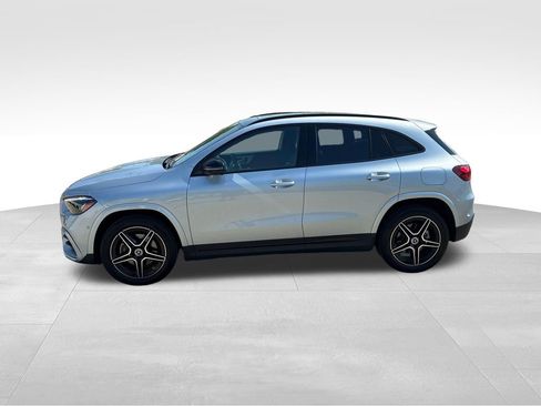 Used 2026 Mercedes-Benz GLA 250 4MATIC image 2