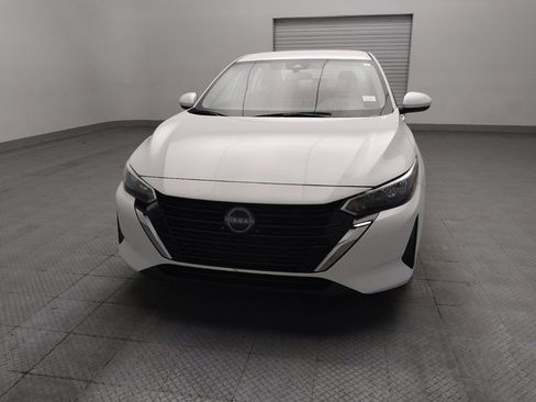 Used 2025 Nissan Sentra SV FWD image 15