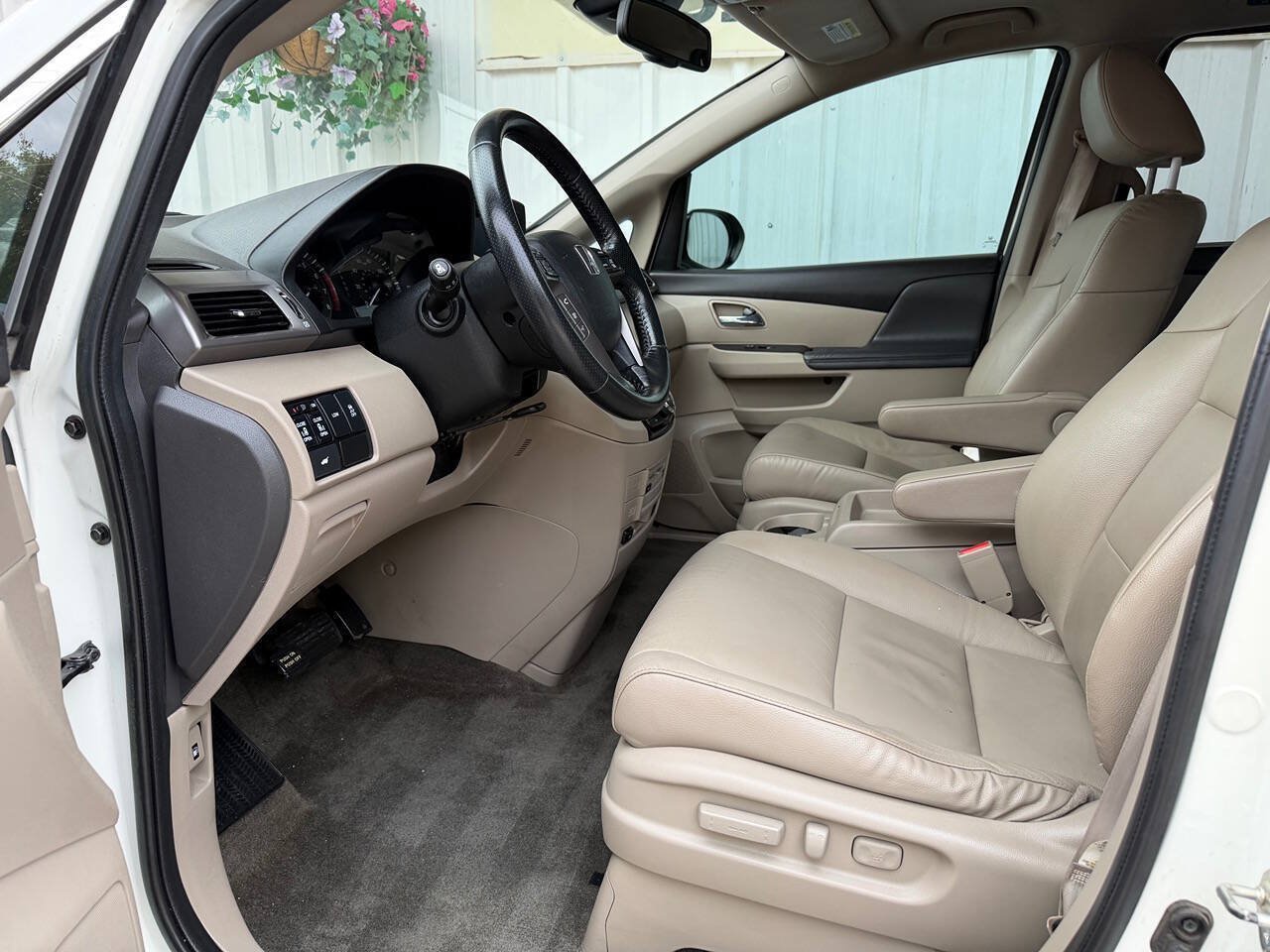 Used 2017 Honda Odyssey EX-L image 12
