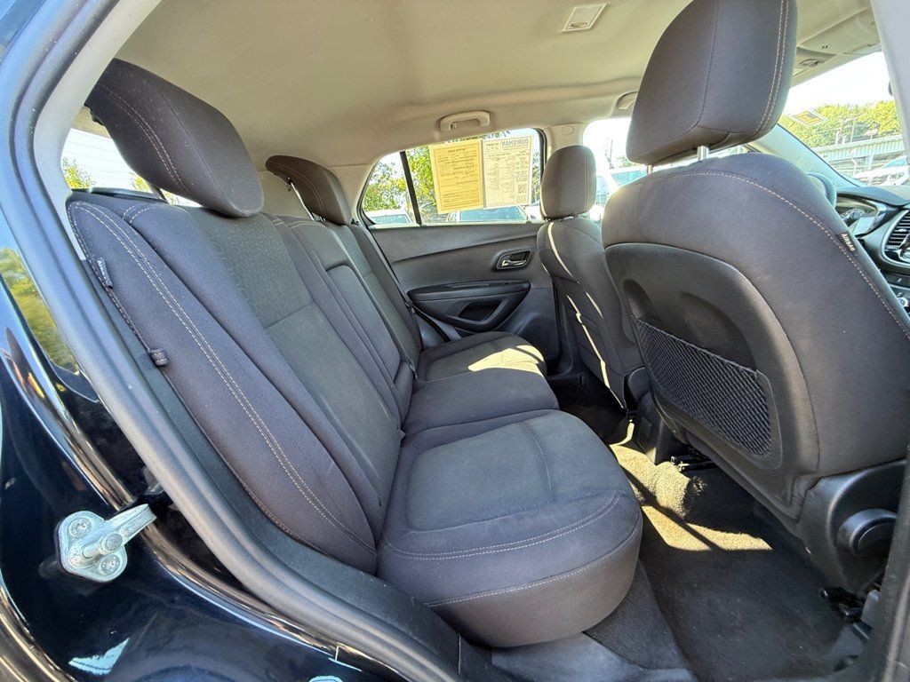 Used 2020 Chevrolet Trax LS w/ Tint and Cruise Package FWD image 21