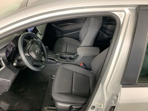 Used 2023 Toyota Corolla LE image 27