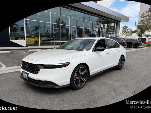 Used 2023 Honda Accord Sport image 1