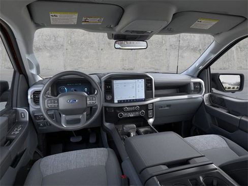 New 2025 Ford F150 Lightning XLT image 9