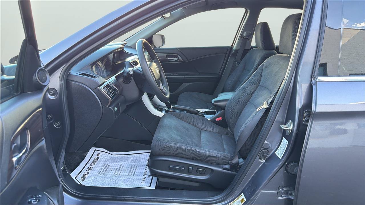 Used 2016 Honda Accord EX image 11