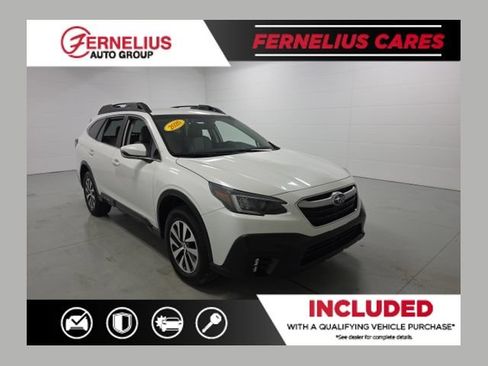 Used 2020 Subaru Outback Premium AWD/4WD image 1