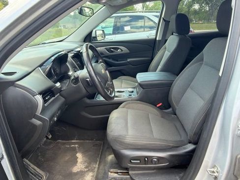 Used 2019 Chevrolet Traverse LT AWD/4WD image 4