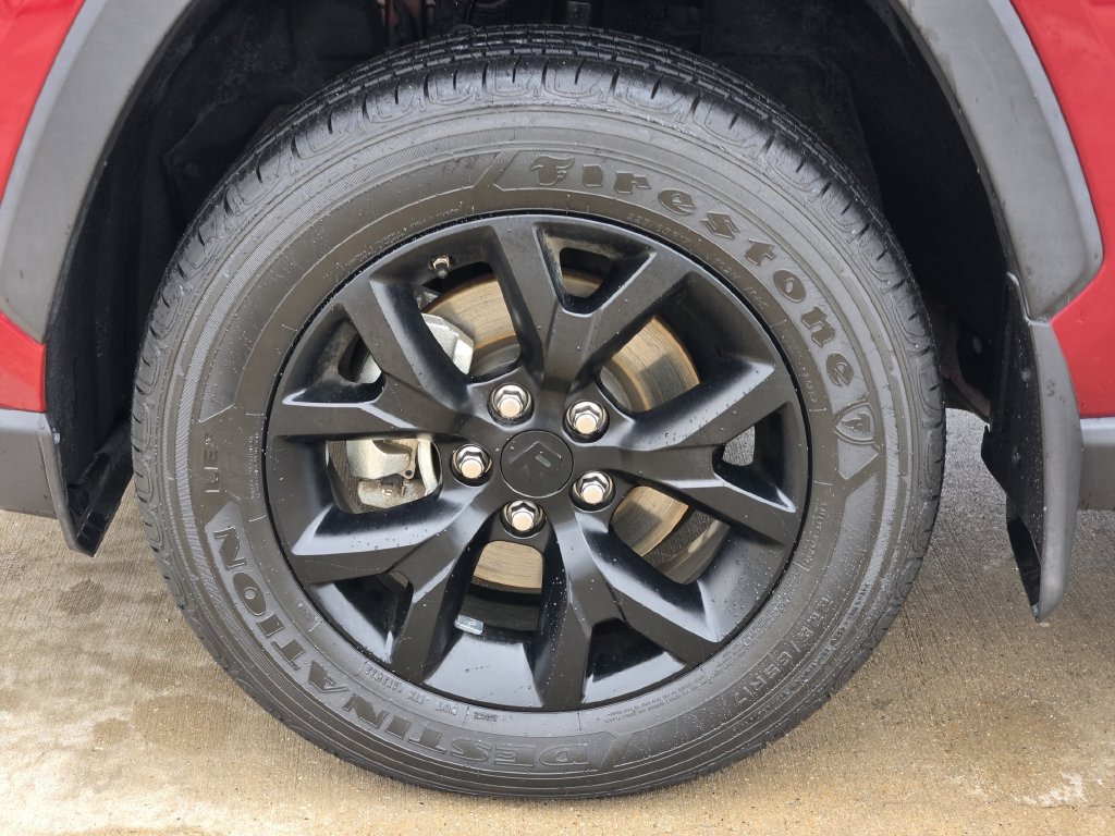 Certified 2024 Toyota RAV4 LE FWD image 8