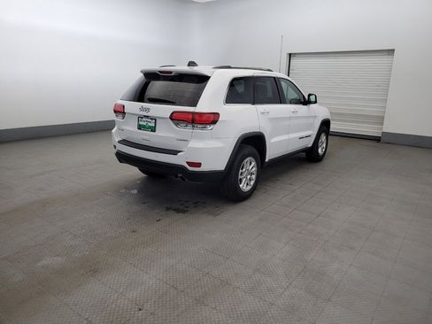 Used 2020 Jeep Grand Cherokee Laredo AWD/4WD image 9