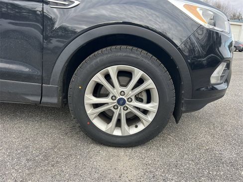 Used 2018 Ford Escape SE image 10