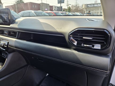 Certified 2023 Honda Pilot Elite image 36