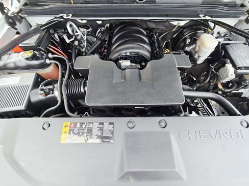 Used 2019 Chevrolet Suburban Premier image 24