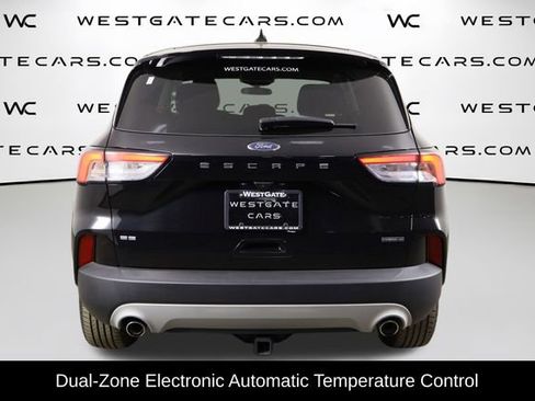 Used 2021 Ford Escape SE image 4