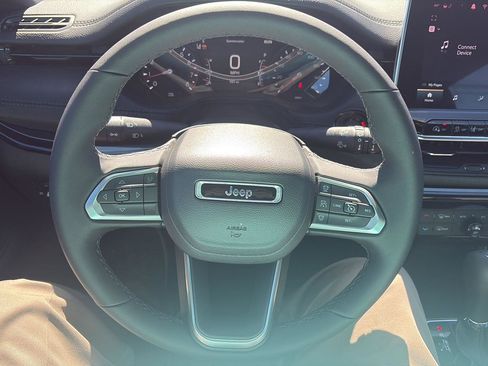 New 2026 Jeep Compass Limited image 25