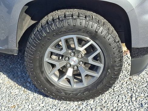 Used 2022 GMC Canyon AT4 w/ Trailering Package image 8