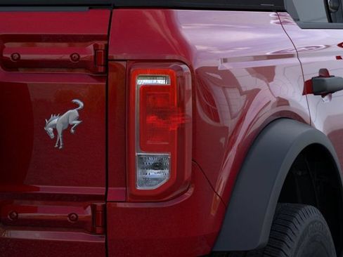 New 2026 Ford Bronco 4-Door AWD/4WD image 23