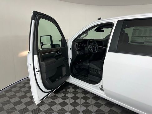 New 2025 Chevrolet Silverado 2500 LT w/ Texas Edition image 10